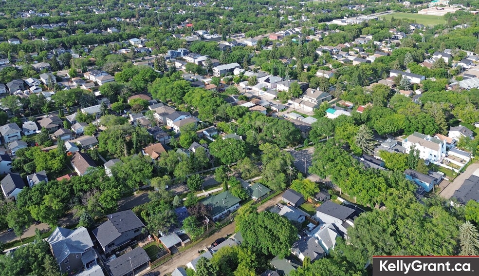 More Photos Of 7914-7916 110 St NW, Edmonton Apartments For Sale