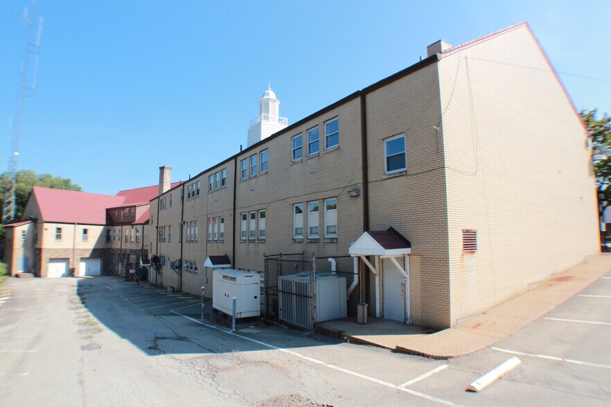 More Photos Of 12245 Frankstown Rd, Penn Hills Office Residential For Sale