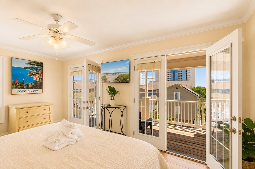 More Photos Of 4620 Surf St, North Myrtle Beach Apartments For Sale