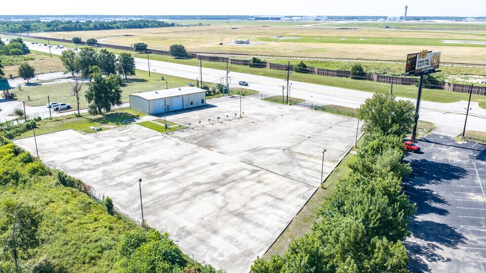 Primary Photo Of 6333 E FM-1960, Humble Light Distribution For Lease