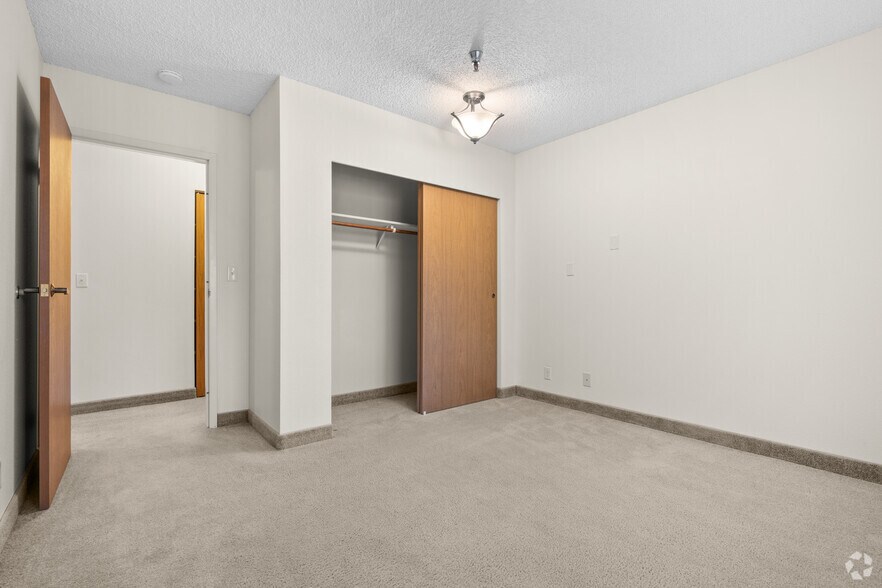 More Photos Of 301 Hartnell Ave, Redding Apartments For Sale