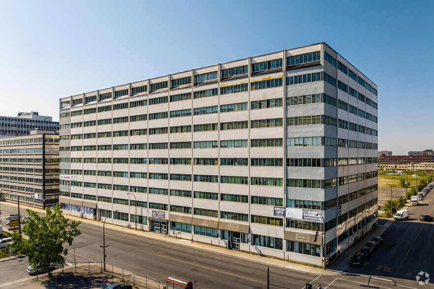 Primary Photo Of 9494 Boul Saint-Laurent, Montréal Industrial For Lease