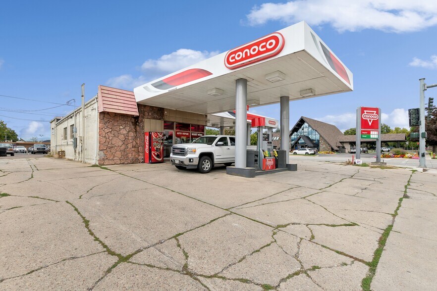 More Photos Of 196 3rd Avenue East N, Kalispell Service Station For Sale