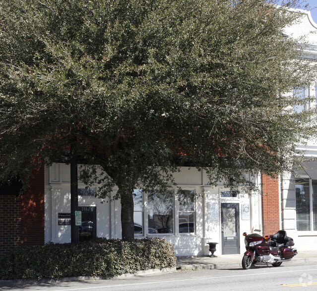 More Photos Of 211 E Washington St, Greenville Office For Lease