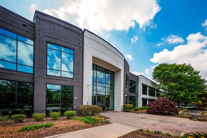 More Photos Of 1990 Vaughn Rd, Kennesaw Unknown For Lease
