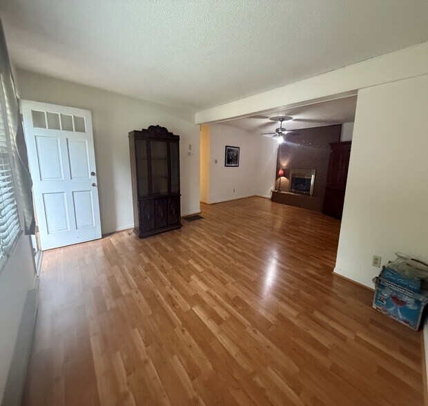More Photos Of 1204 E Main St, Duncan Office For Sale