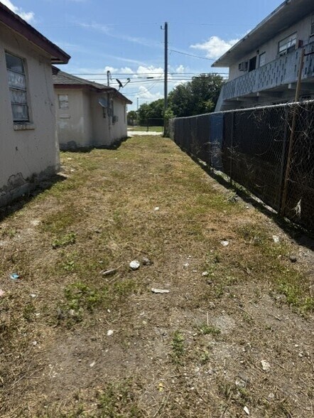 More Photos Of 106 SW 10th Ave, South Bay Multifamily For Sale