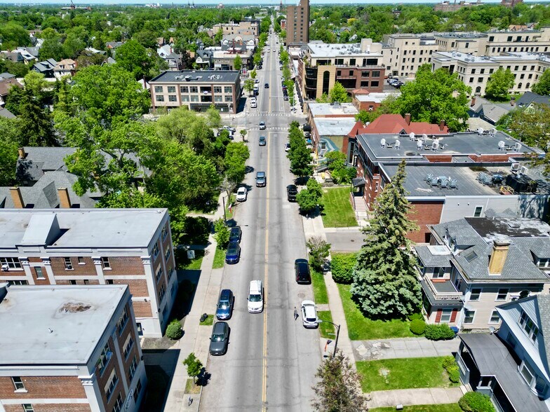 More Photos Of 400 Elmwood Ave, Buffalo Apartments For Sale