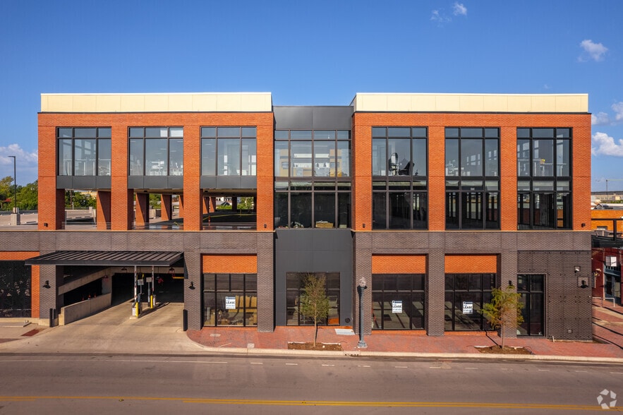 More Photos Of 701 W Magnolia Ave, Fort Worth Unknown For Lease