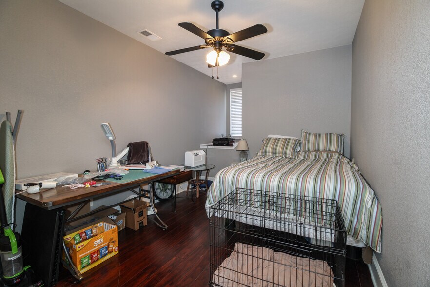 More Photos Of , Marietta General Retail For Sale