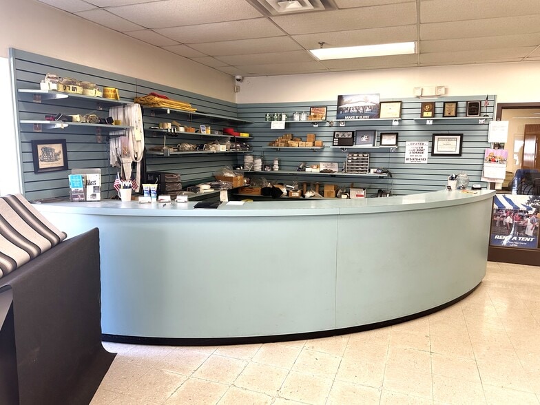 More Photos Of 3455 S Mulford Rd, Rockford Industrial For Sale