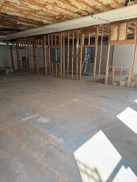 More Photos Of 502 S State St, Orem Freestanding For Lease