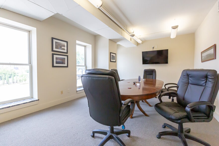 More Photos Of 25 E Main St, Chattanooga Office Residential For Sale