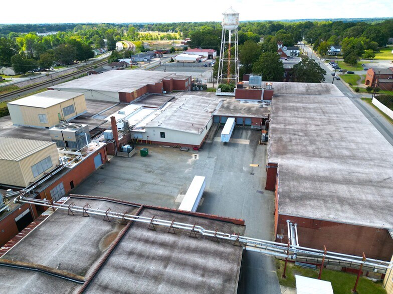 More Photos Of 100 S Main St, Landis Manufacturing For Lease