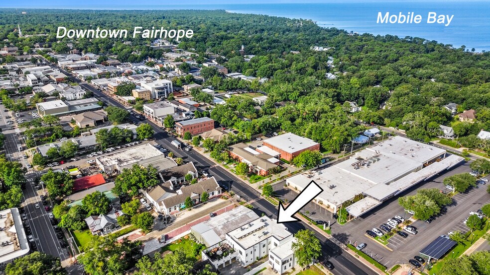 More Photos Of 152 N Section St, Fairhope Storefront Retail Residential For Sale