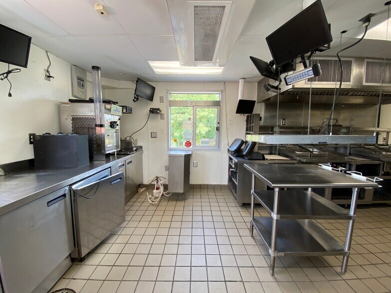 More Photos Of 3329 Rainbow Dr, Rainbow City Fast Food For Sale