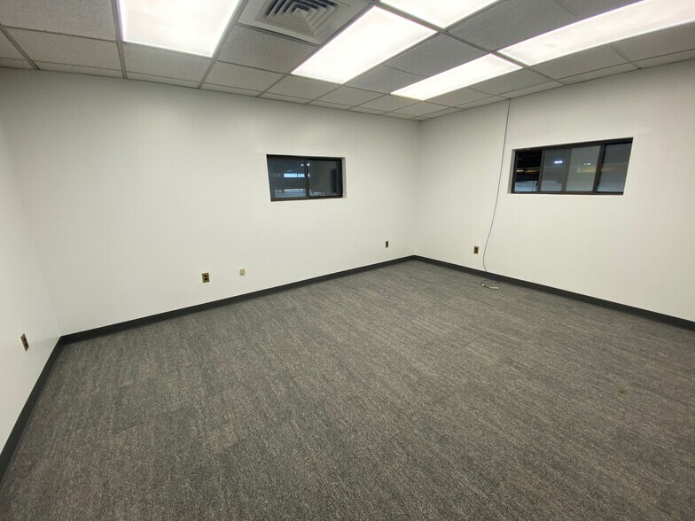 More Photos Of 68 Pleasant St, New Rochelle Warehouse For Lease