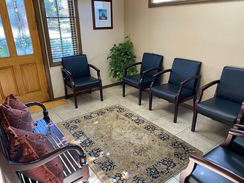 More Photos Of 826 2nd St, Encinitas Office For Lease