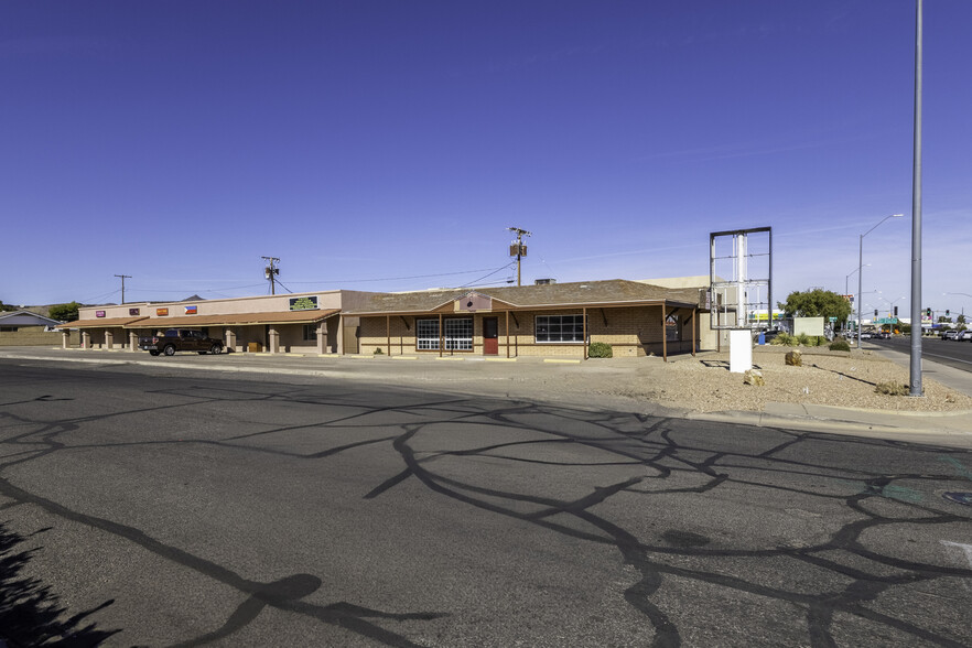 Primary Photo Of 3001 N Stockton Hill Rd, Kingman Storefront Retail Residential For Sale