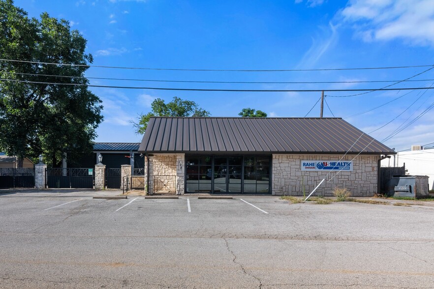 Primary Photo Of 108 E Hill St, Keller Office For Sale