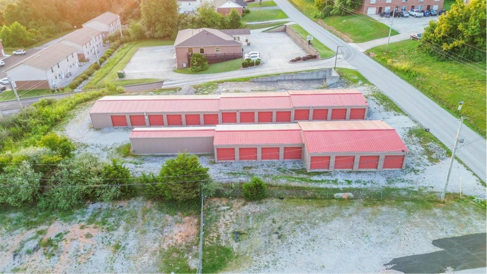 More Photos Of 183 E Somerset Church Rd, Somerset Self Storage For Sale