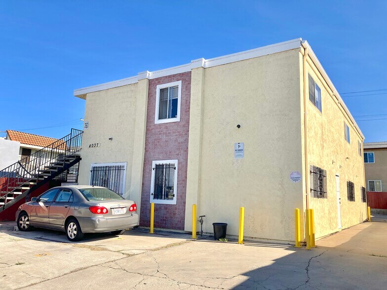 More Photos Of 4037 Winona Ave, San Diego Apartments For Sale