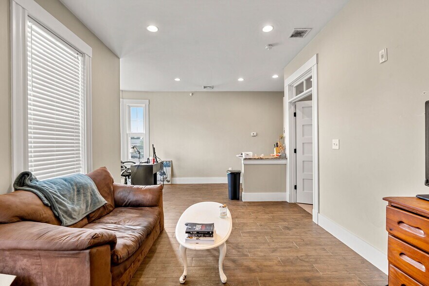 More Photos Of 1149 Middlesex St, Lowell Apartments For Sale