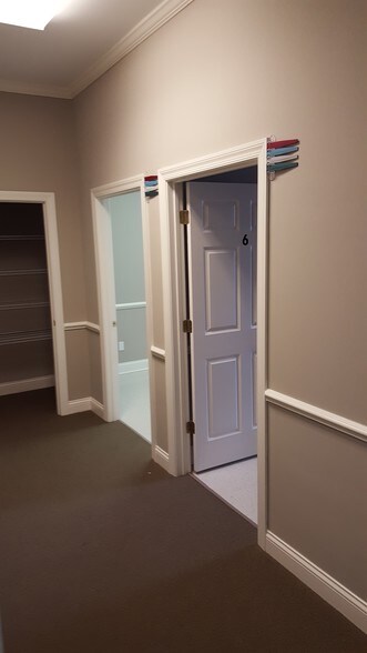 More Photos Of 3535 Roswell Rd, Marietta Office Residential For Lease