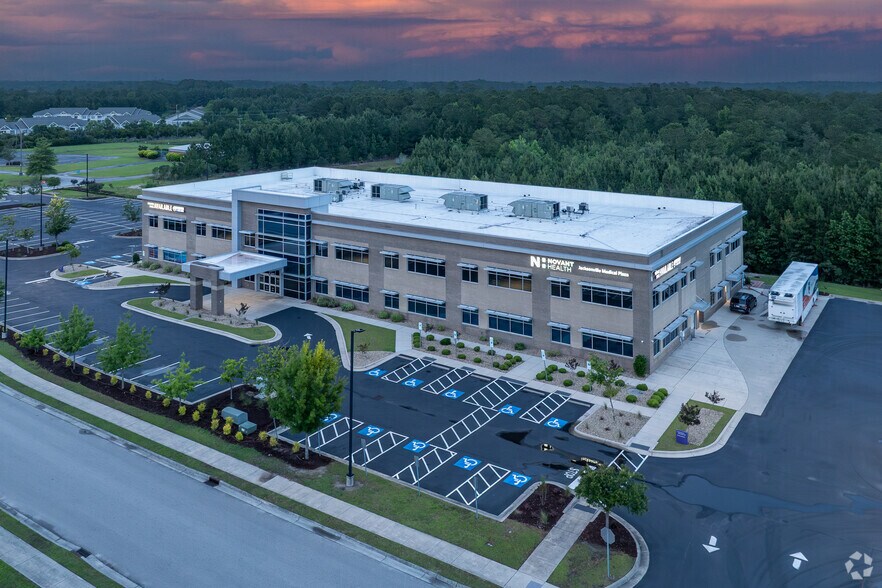 More Photos Of 2000 Brabham Ave, Jacksonville Medical For Lease
