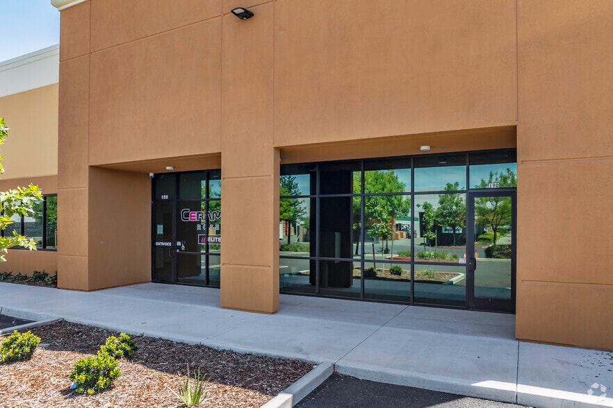 More Photos Of 10612 Industrial Ave, Roseville Warehouse For Lease