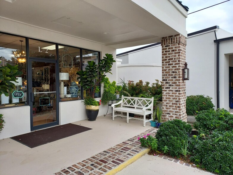 More Photos Of 976 Houston Northcutt Blvd, Mount Pleasant Unknown For Lease