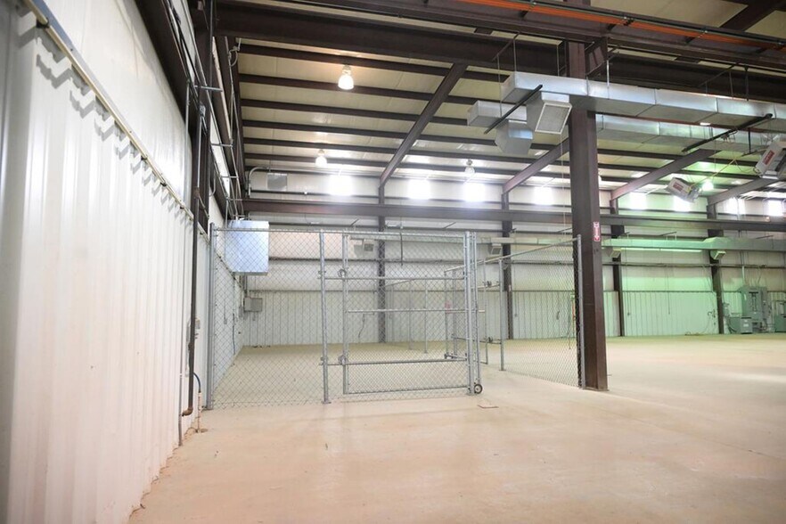 More Photos Of 3619 E State Highway 158, Midland Warehouse For Sale