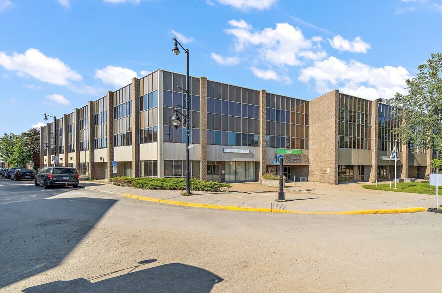 Primary Photo Of 432 Rue De Lanaudière, Joliette Office For Lease