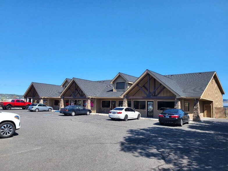 More Photos Of 2815 Laverne Ave, Klamath Falls Flex For Sale