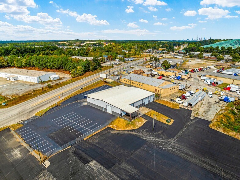 More Photos Of 3502 Moreland Ave, Conley Service For Lease