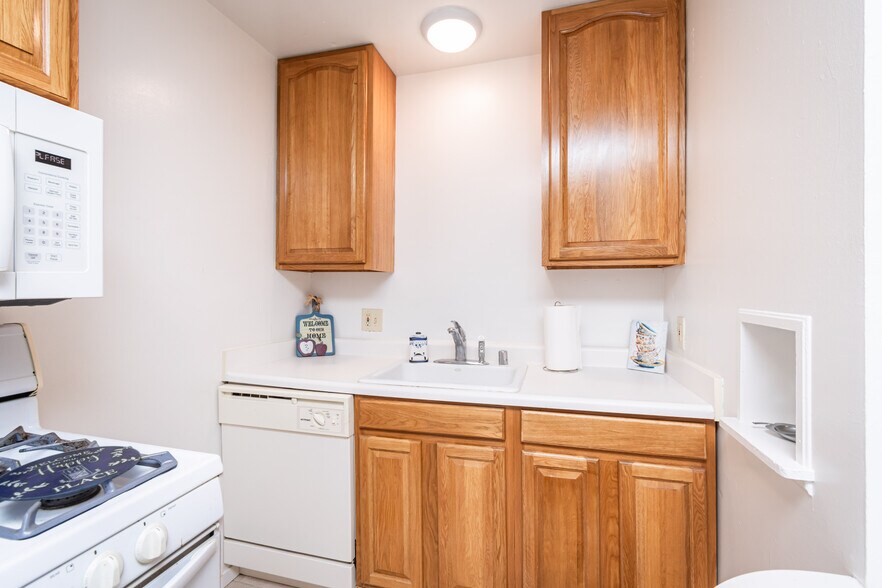 More Photos Of 616 17th St, Sacramento Apartments For Sale