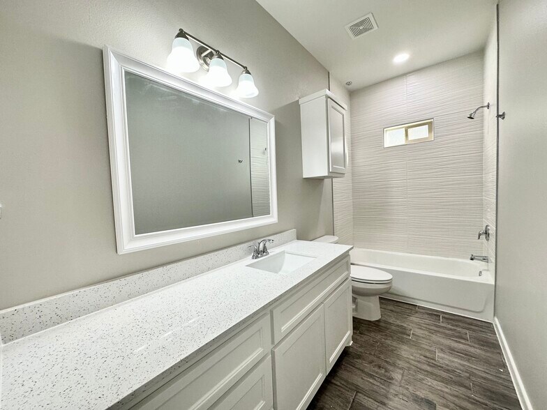 More Photos Of 1416 Petri Dr, Weslaco Apartments For Sale