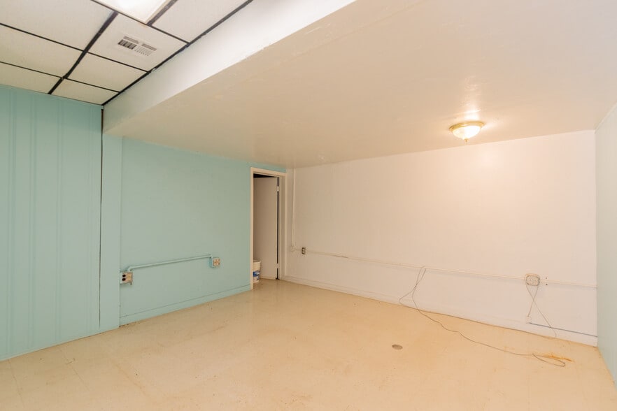 More Photos Of 2012 S Main St, Stillwater Medical For Sale