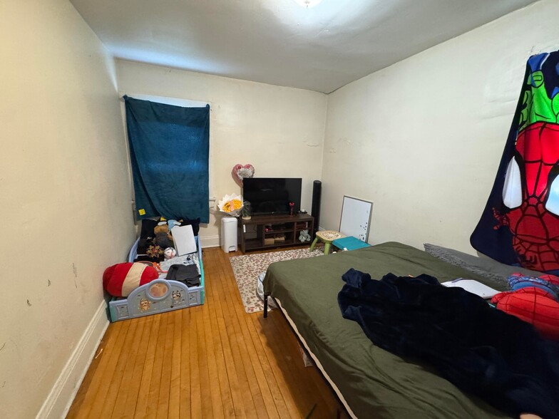 More Photos Of 2767 N Holton St, Milwaukee Apartments For Sale