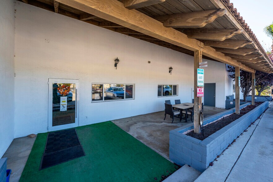 More Photos Of 2075 N Twin Oaks Valley Rd, San Marcos Garden Center For Lease