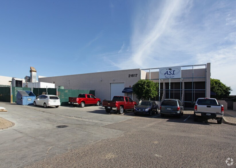 More Photos Of 21617 N 2nd Ave, Phoenix Warehouse For Lease