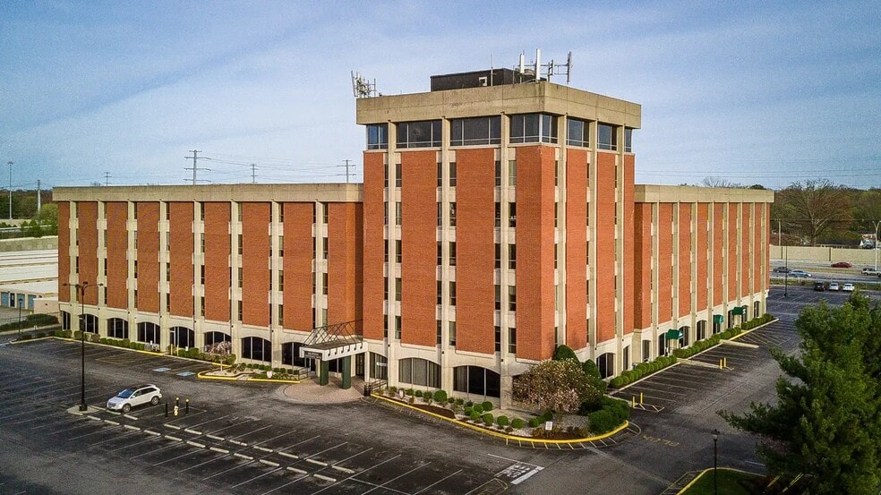 More Photos Of 4010 DuPont Cir, Louisville Medical For Lease
