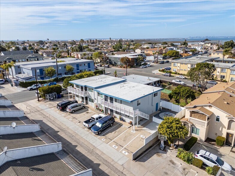 More Photos Of 619 11th St, Imperial Beach Apartments For Sale