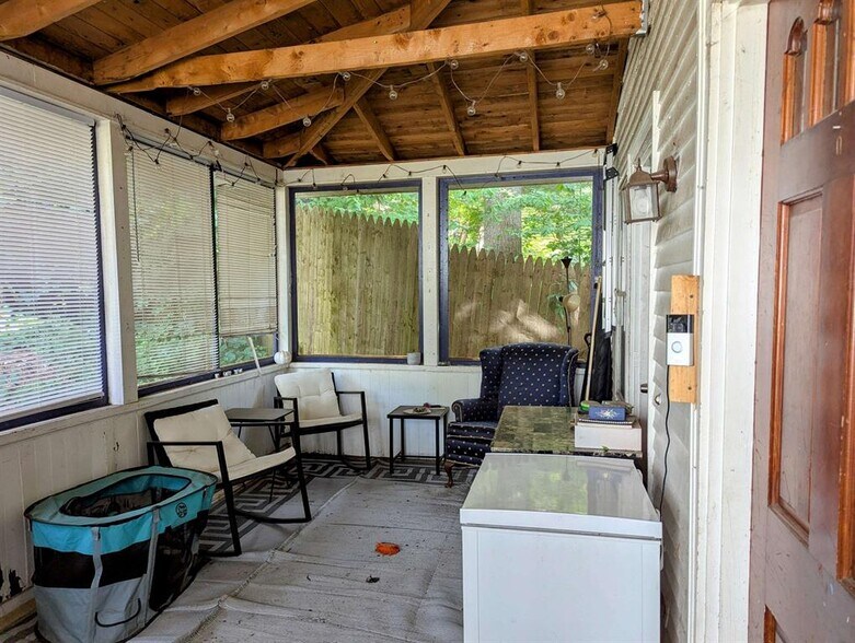 More Photos Of 44 Walnut St, Claremont Apartments For Sale