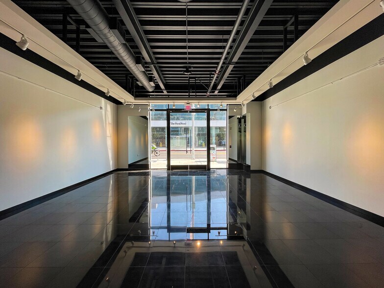 More Photos Of 8501-8511 Melrose Ave & 603-615 La Cienega Blvd, West Hollywood Storefront For Lease