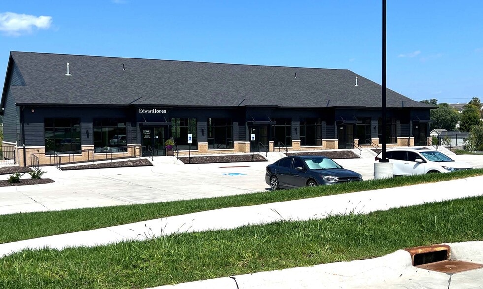 Primary Photo Of 8053 N 157th St, Bennington General Retail For Lease