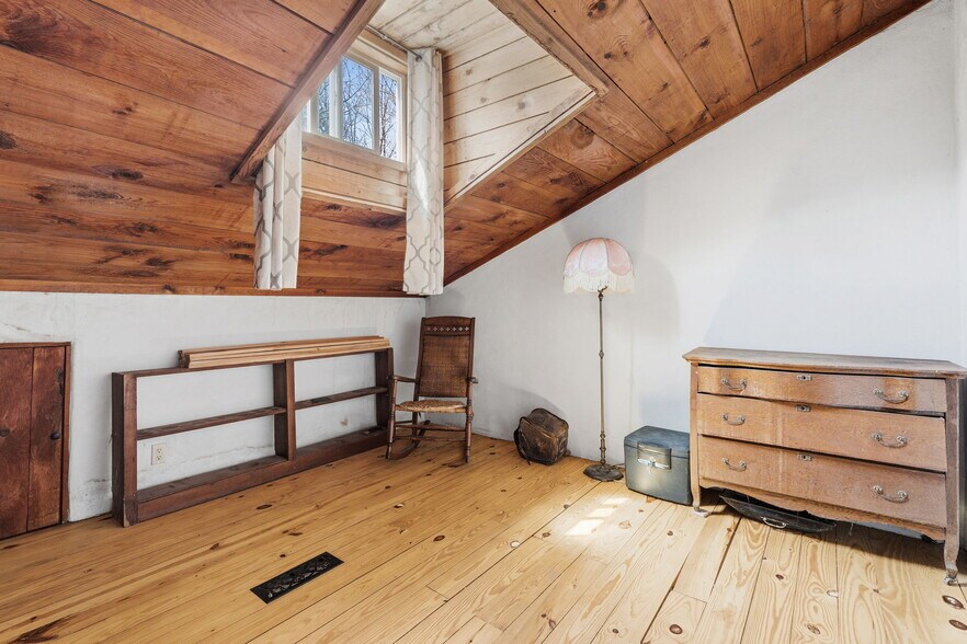 More Photos Of 125 Cayuga Street Ext, Trumansburg Warehouse For Sale