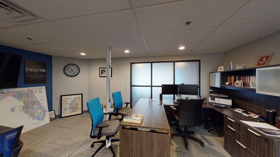 More Photos Of 100 E Seneca St, Manlius Office For Lease