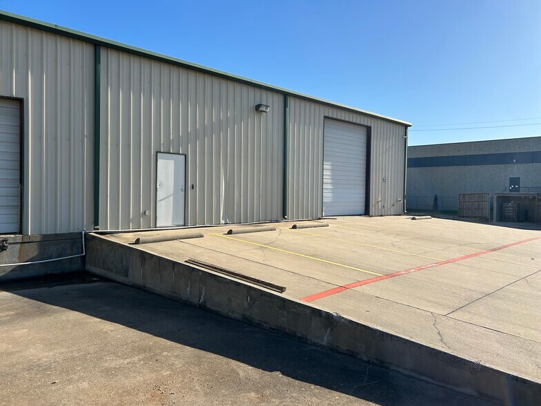 More Photos Of 7307 Business Pl, Arlington Warehouse For Lease