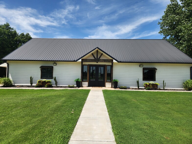 More Photos Of 17432 NE North Dr, Fletcher Religious Facility For Sale